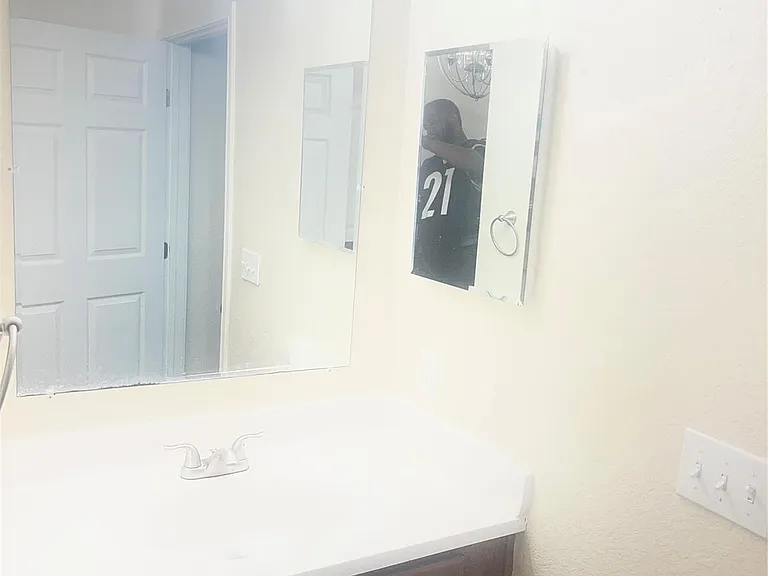 3134 Babin Dr — Photo 16