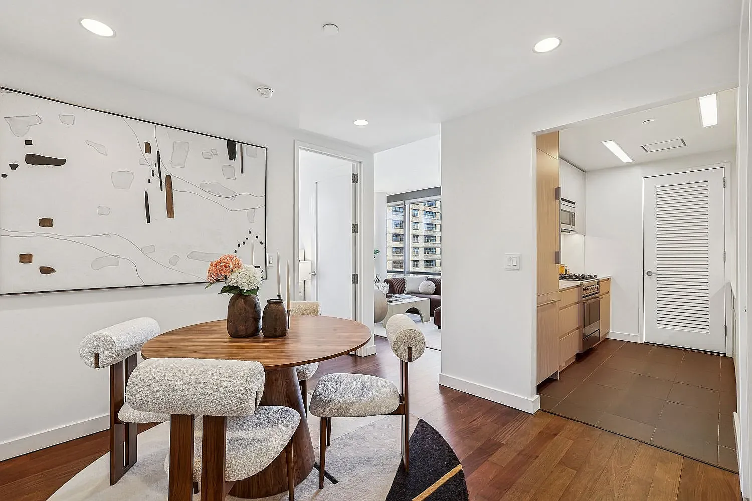 200 West 67th Street — Photo 3