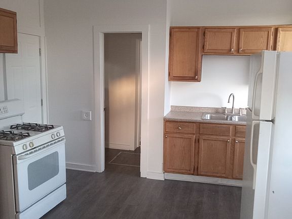 5th image of 4944 Magoun Ave Floor 2