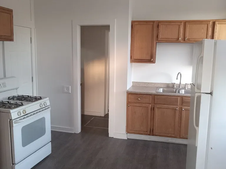 4944 Magoun Ave #2 — Photo 5