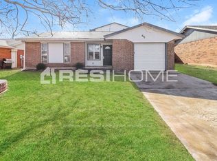 612 W Carson Dr, Mustang, OK 73064