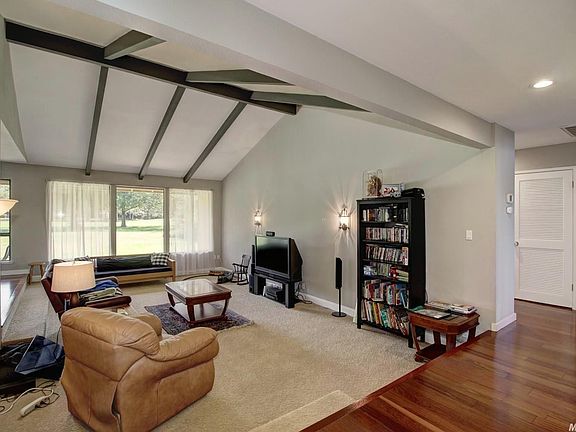 3rd image of 44503 N El Macero Dr