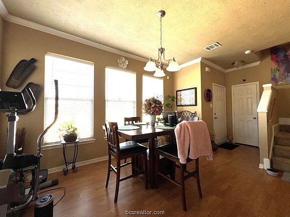 4th image of 1716 Heath Dr