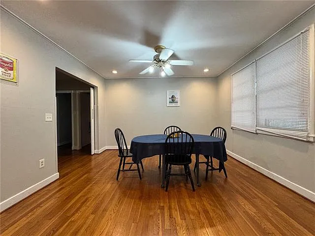 2 bed, 1.0 bath, 1200 sqft, $2,200 — Photo 3
