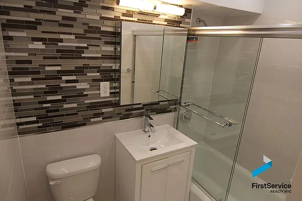 Rented by FirstService Realty (legacy) | media 25