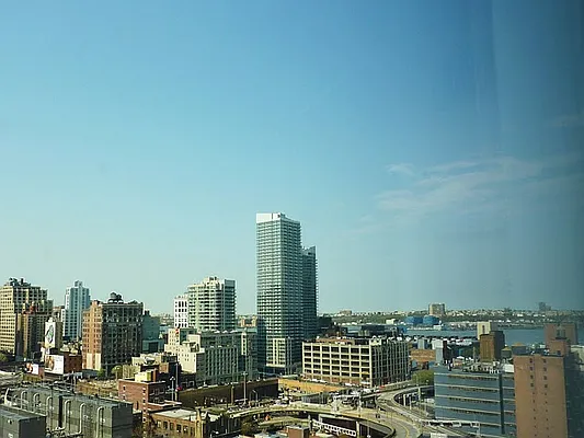 Rented by Luxury Property Group | media 51