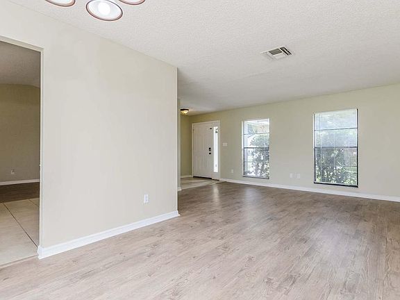 3rd image of 11505 Kazimer Dr #A1