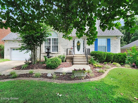 3rd image of 10527 Leven Blvd