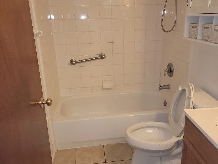995 King St #C — Photo 10