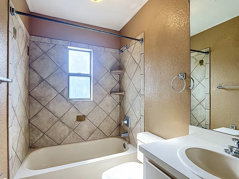 2108 Jonathan Ln — Photo 27