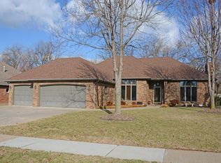 2519 W Westview St, Springfield, MO 65807