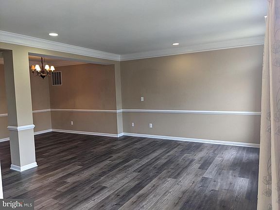 2nd image of 22609 Welborne Manor Sq