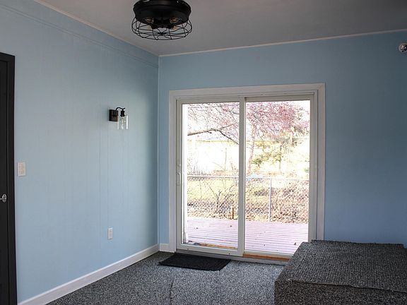 2nd image of 1707 7th St NE