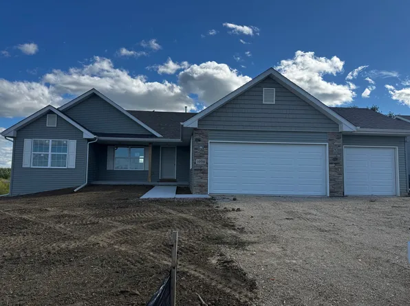 1004 Whitetail Dr, Davis Junction, IL 61020