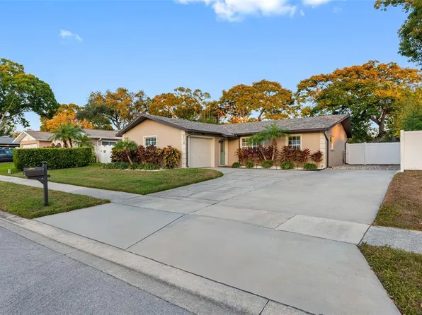 8139 129th Ln N, Seminole, FL 33776