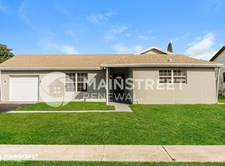 5575 SW 8th St, Margate, FL 33068