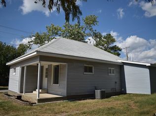 1301 E Saint Louis St, West Frankfort, IL 62896