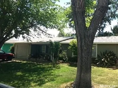 2615 Sharon Ln photo 1