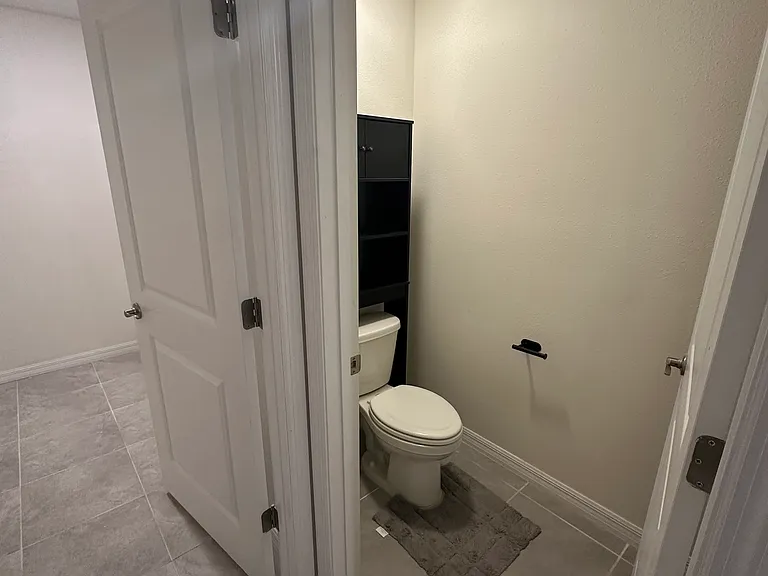 498 Hallcrest Ave — Photo 8