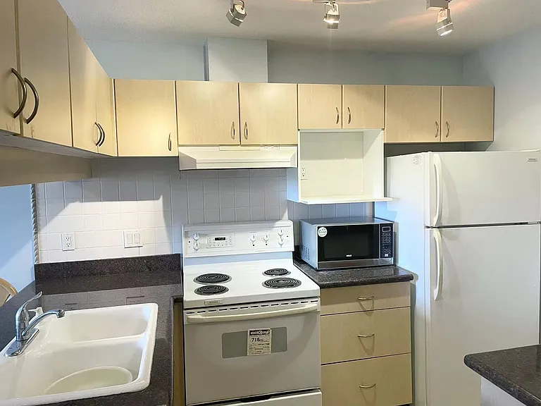 6611 Cooney Rd #60 — Photo 4