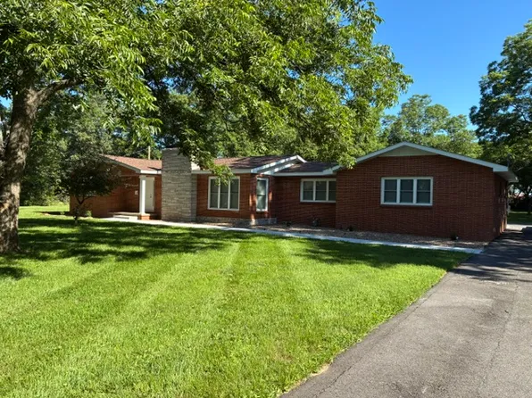 310 Defield St, East Prairie, MO 63845