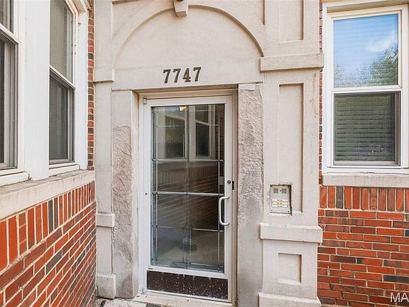 4th image of 7747 Kingsbury Blvd Unit 32