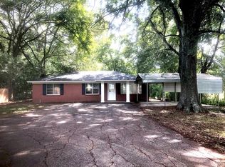 5718 E Main St, Nacogdoches, TX 75961