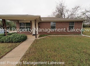 1021 Mill St, Gainesville, TX 76240
