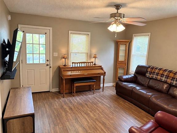 4th image of 762 Lundys Ln