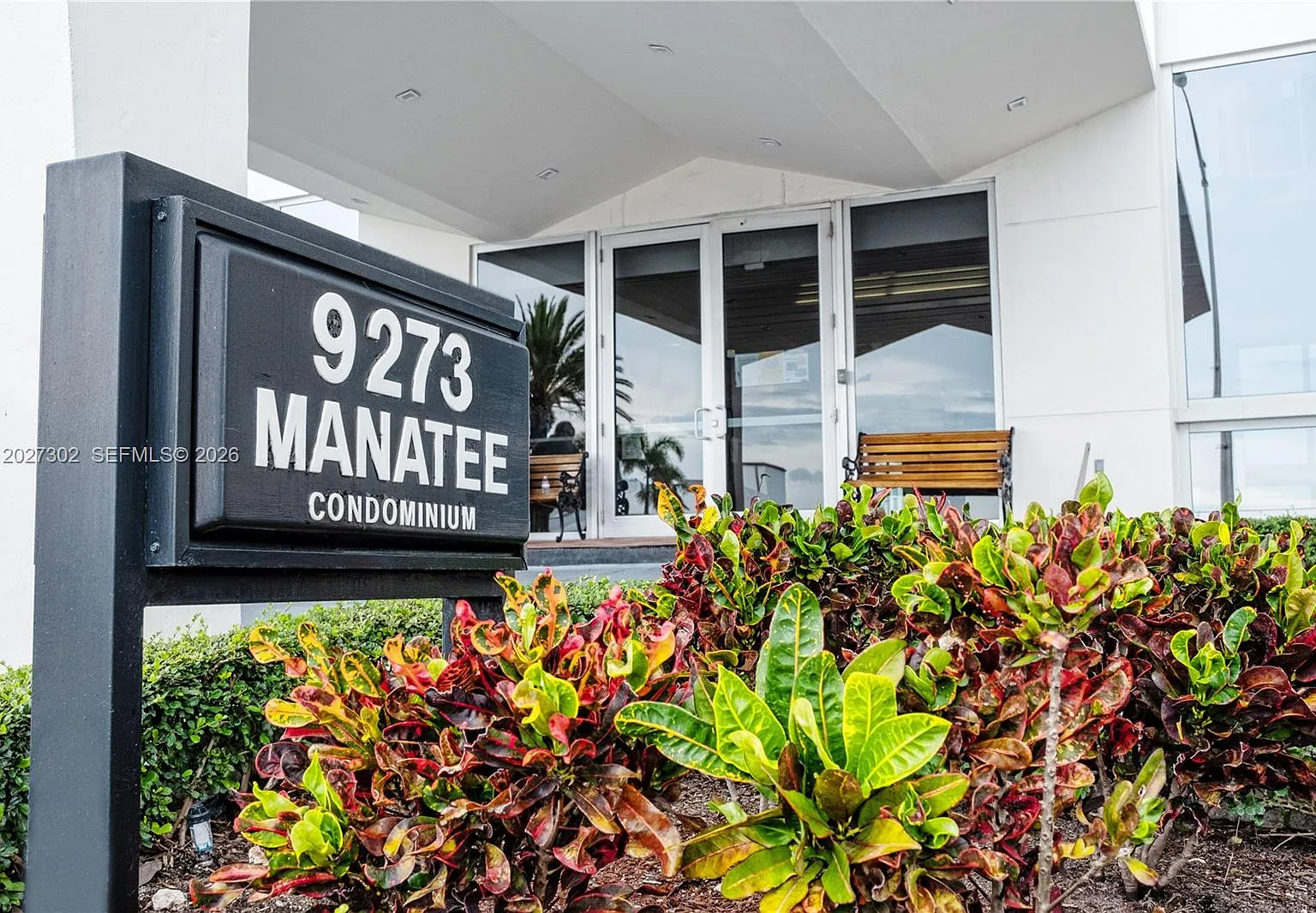 Manatee Condo — Photo 3