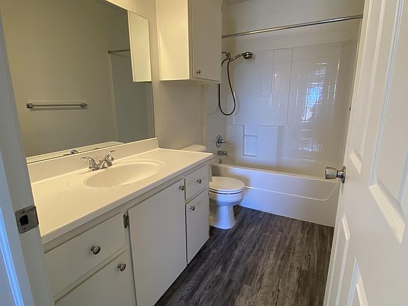 2nd image of 2201 W Brooks St Unit 52