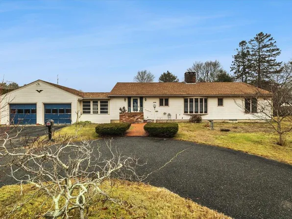 4 Erin Lane, Buzzards Bay, MA 02532