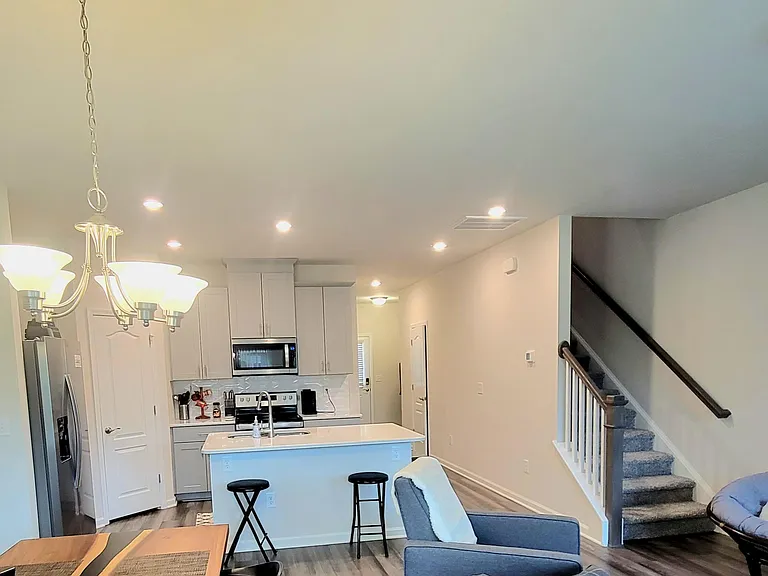 107 Joneshaven Dr — Photo 6