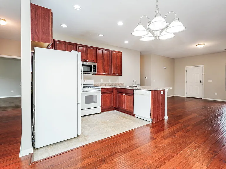 4001 Blue Mountain Cir — Photo 5