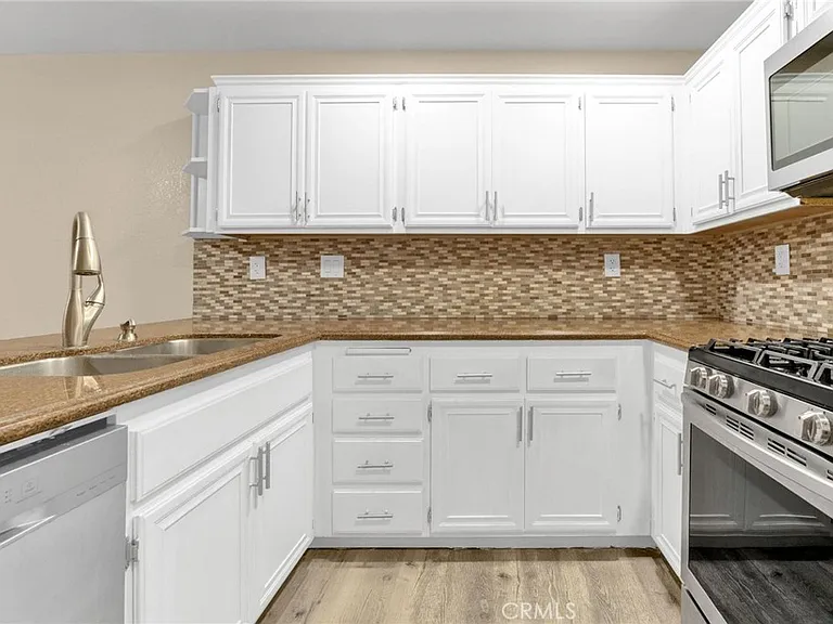 7314 Greenhaven Ave — Photo 8