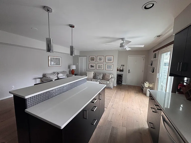 21 S Madison Ave #1 — Photo 5