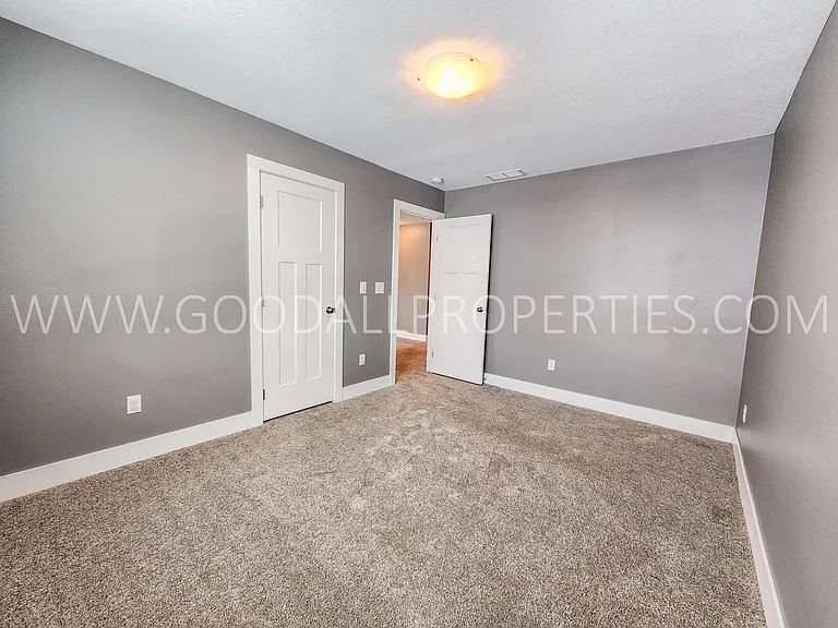 1306 Green Hills Dr — Photo 23
