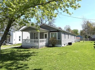 616 N White Ave, Taylorville, IL 62568