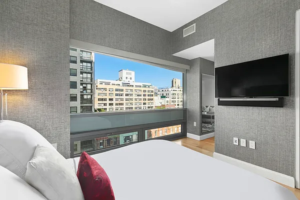 Sold by Compass | media 8
