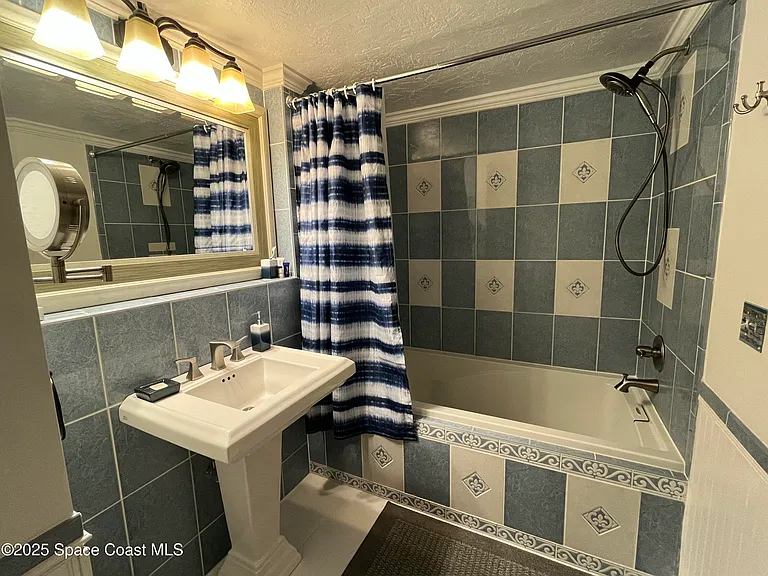 125 Adams Ave — Photo 12