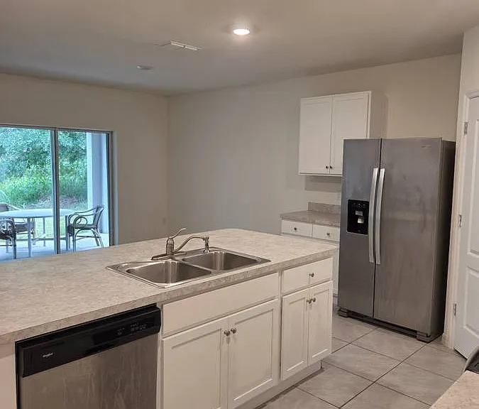 213 Churchill Ct — Photo 13