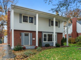 1104 S Knight Ave, Park Ridge, IL 60068