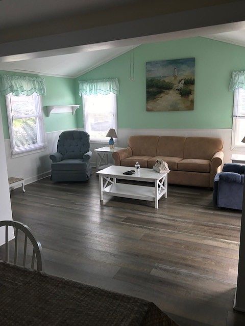 1st image of 25 Follett Rd