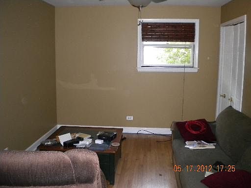3rd image of 105 W Claria Dr