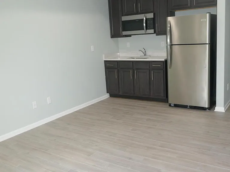 375 Great Lakes Ct — Photo 13
