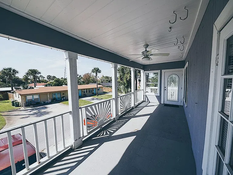 216 Seagate Ave #B — Photo 2