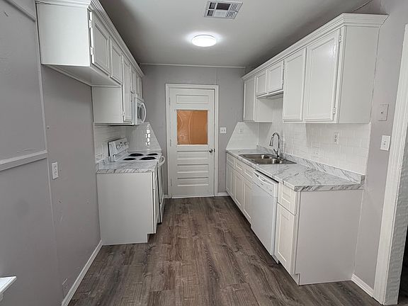 2nd image of 303 E Rose Dr