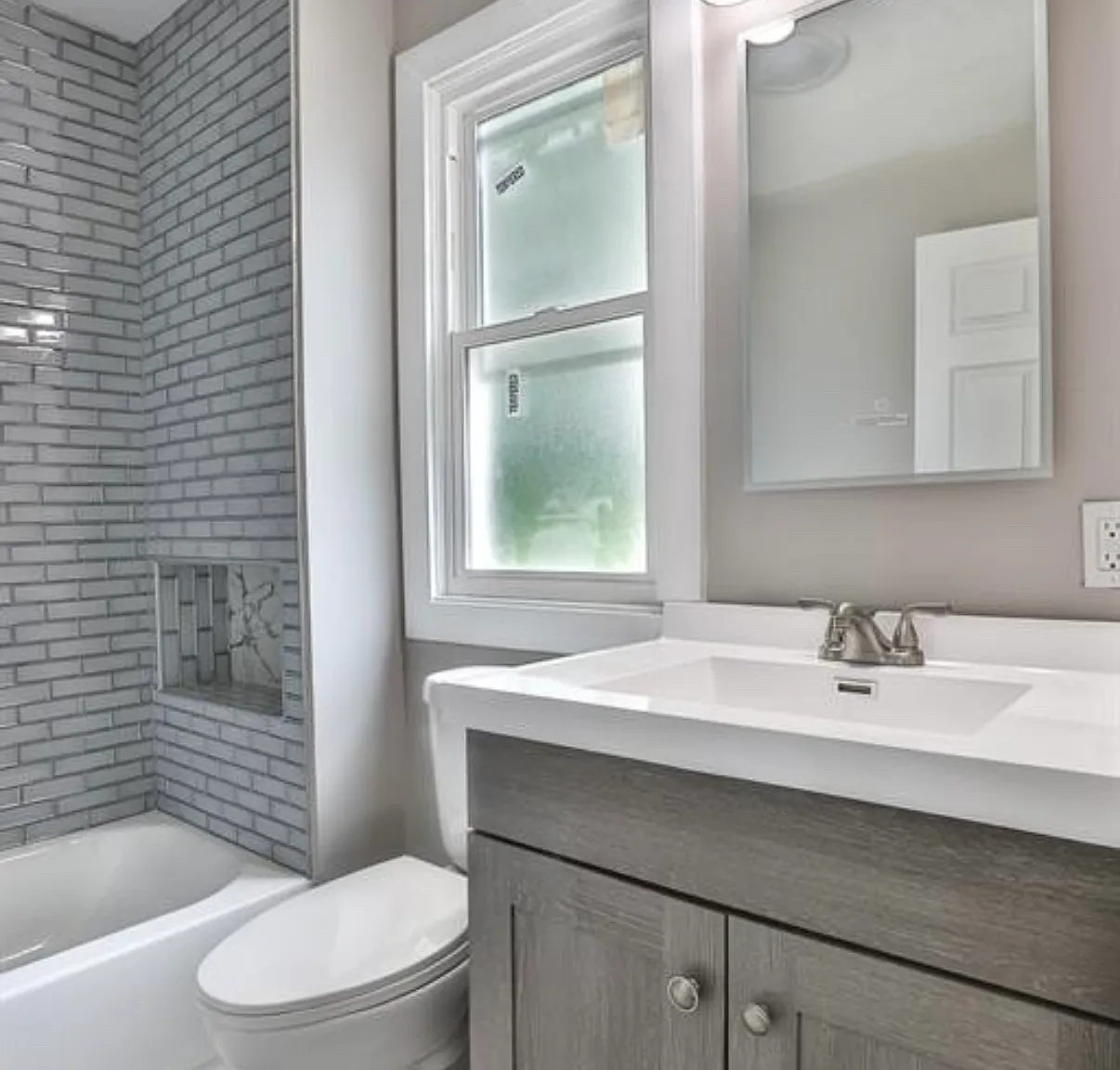3 bed, 861 sqft, $1,550 — Photo 4