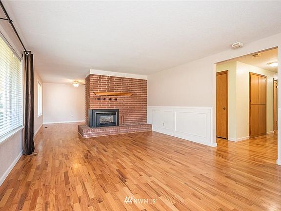 3rd image of 7025 Husky Way SE
