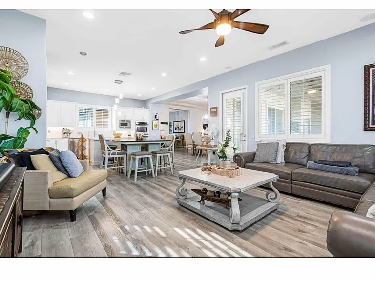 79720 Amalfi Dr — Photo 4